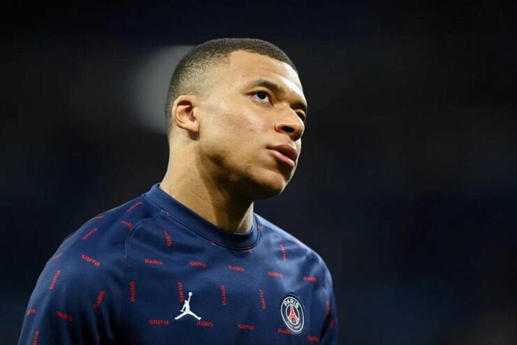 Kilian Mbappe ilə PSJ arasında 100 milyonluq maaş QALMAQALI