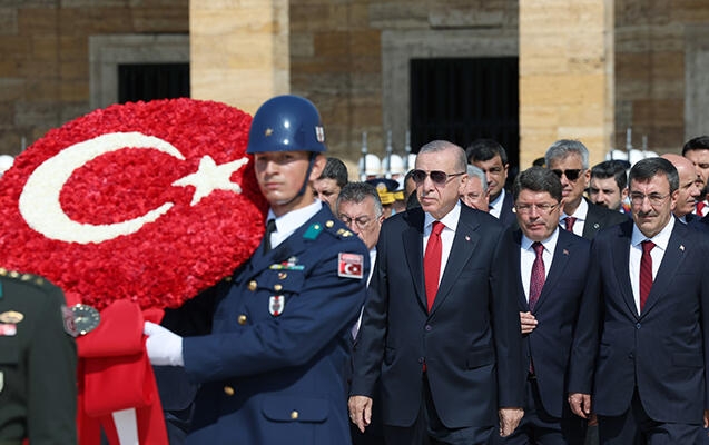 Ərdoğan Anıtqəbiri ziyarət etdi - FOTOlar