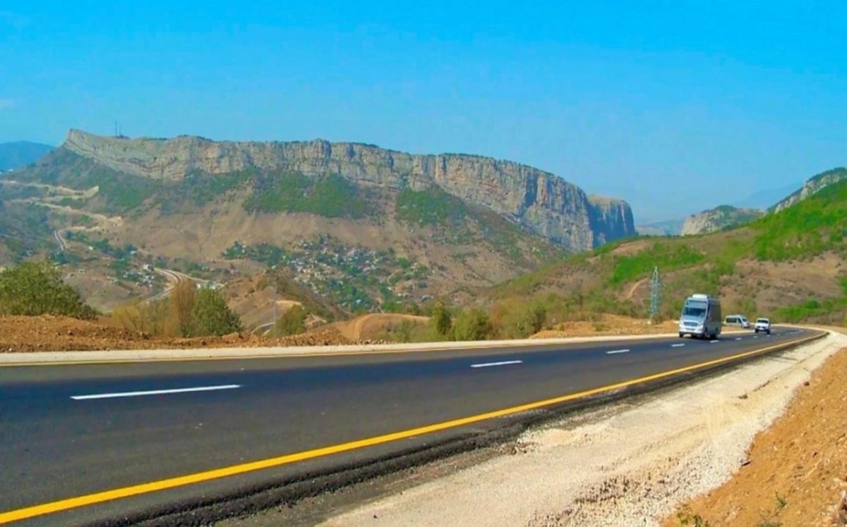 ''Azərbaycanın Naxçıvana keçid yolunu açmağa tam hüququ var''