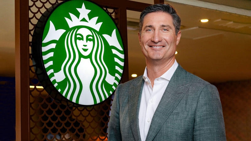 ''Starbucks'' yeni CEO-suna 96 milyon dollar maaş ayırdı