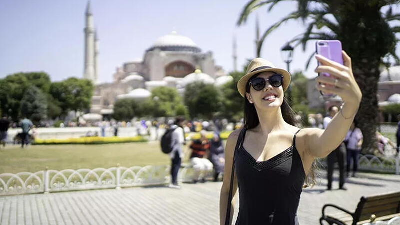 Türkiyə turist sayına görə rekord qırdı