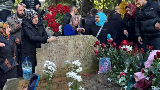 Ferdi Tayfurun 40 mərasimində izdiham yaşandı - FOTO