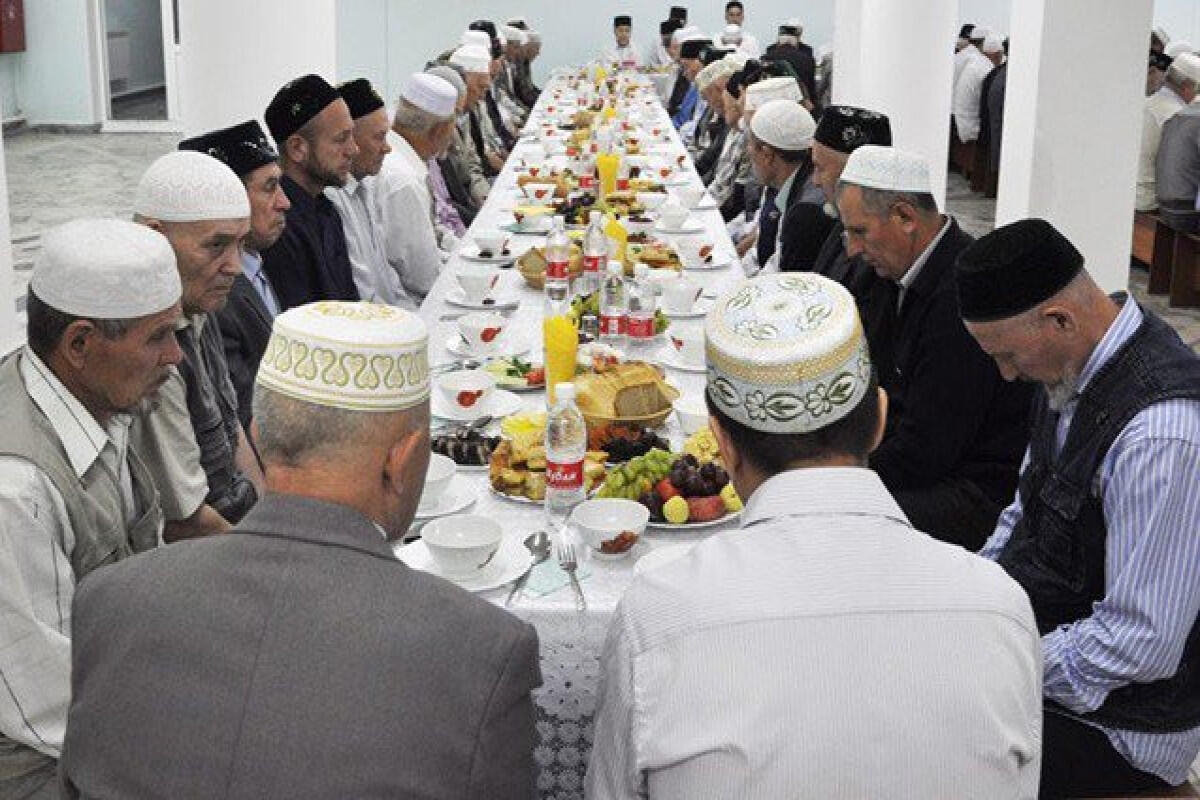 Dini Komitə 200 min manatlıq iftar süfrəsi təşkil edəcək