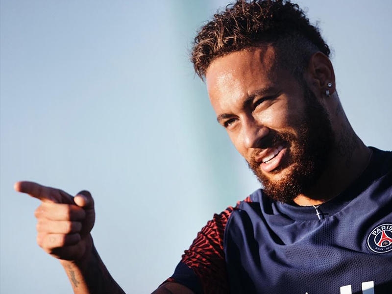 Neymar ''Barselona''ya QAYIDIR?