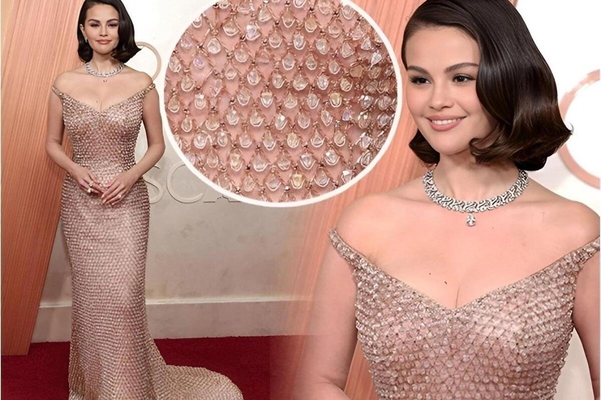 Selena Qomezin 16 000 xırda şüşədən ibarət donu - FOTO