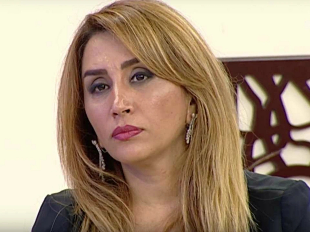 ''Alatavada həyətində sarımsaq, qatıq satırdı''