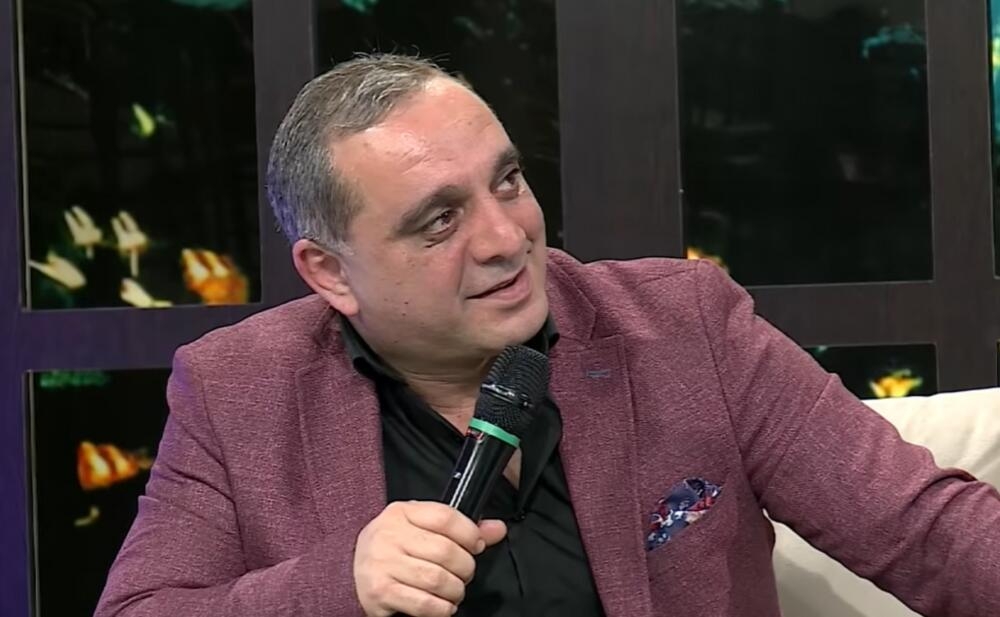 ''Oğlumun yanında dəfn etdim''