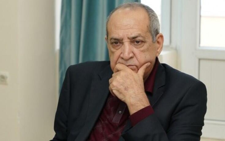 ''Deyir nə günə qalıb ki, kolbasa reklamına çəkilir, bədbəxt aparıcı var...”