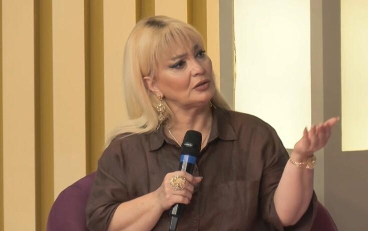 ''Pulunu ödəyib, həmin şadlıq evini almışdım''