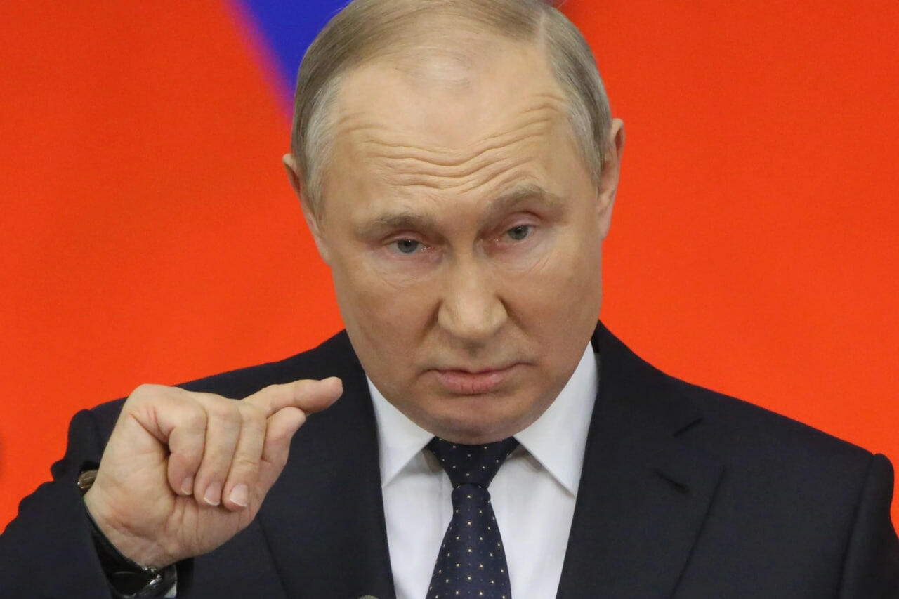Putin çıxış edərkən, Peskov yuxuladı - FOTO