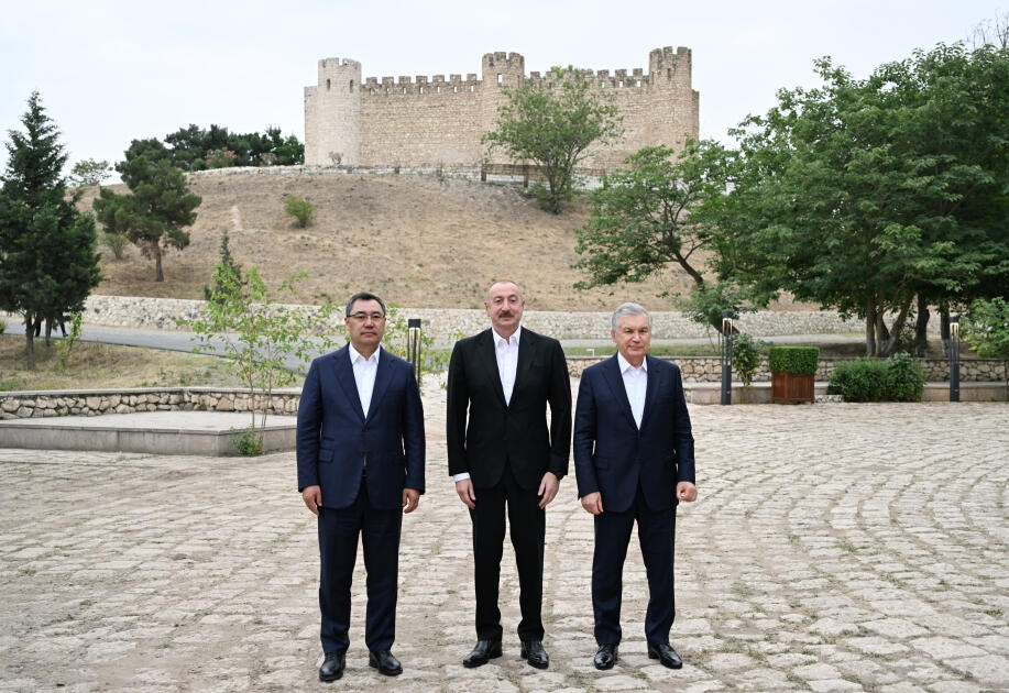 Azərbaycan, Özbəkistan və Qırğızıstan prezidentləri Ağdamda Şahbulaq qalasında olublar - FOTO
