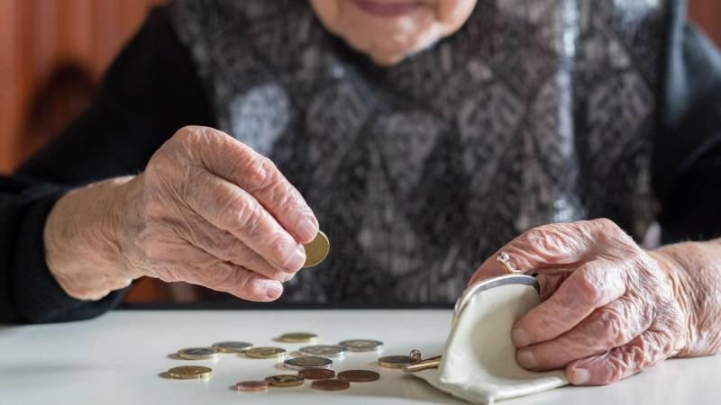 Pensiyaçıların kommunal ödənişini dövlət ödəyəcək? - Deputat AÇIQLADI