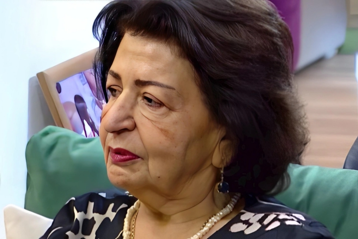 ''Qolum təkər rəngində idi''