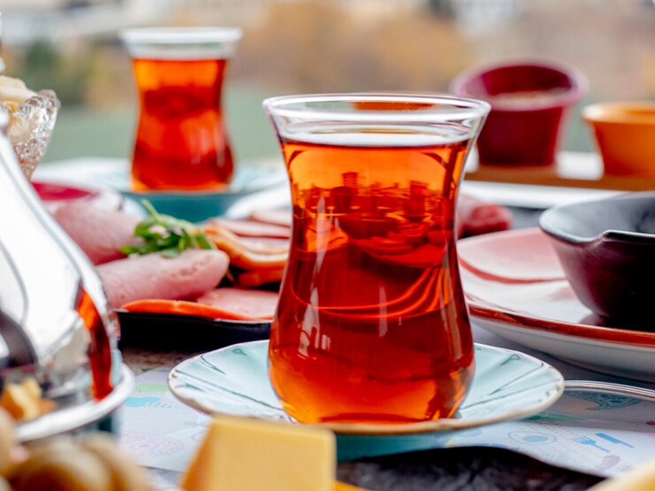 Bunları çayla qəti yemək olmaz!