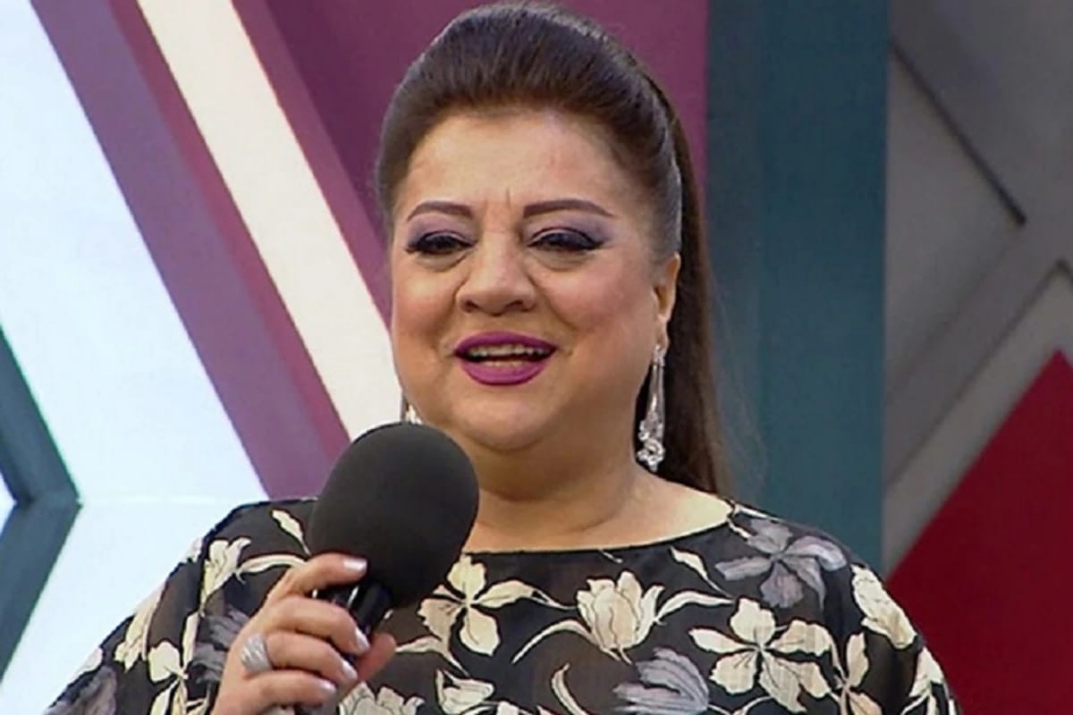 Xalq artisti: ''O geyimin içində muğam oxuya bilmərəm''