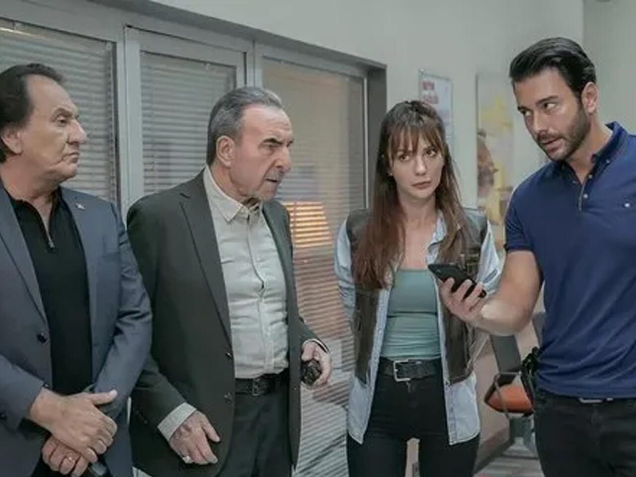 19 il sonra ''Arka sokaklar''a vida etdi - FOTO
