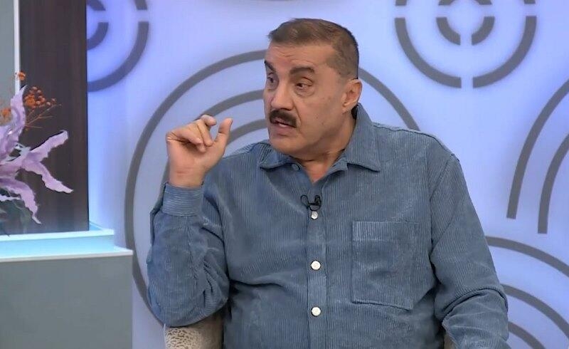 ''Bığıma rəng qoyuram, əcəb edirəm''
