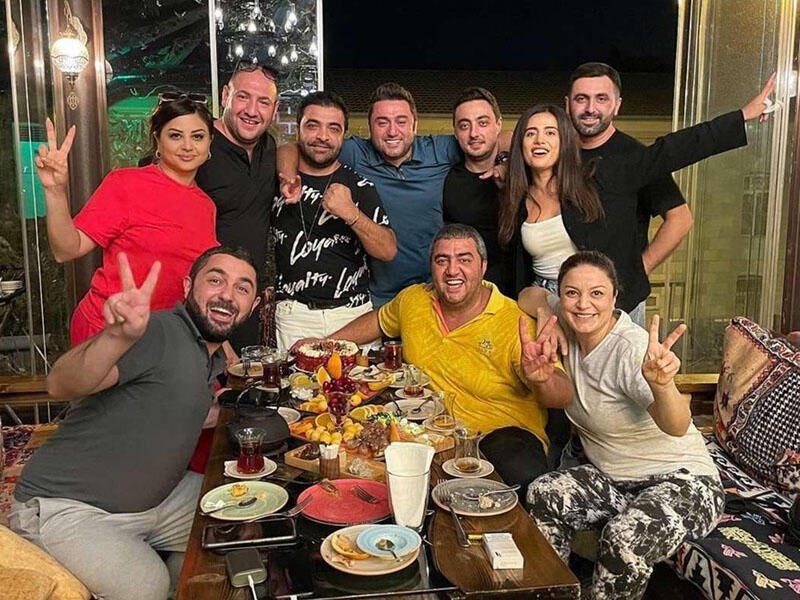 ''Komedixana''nın aktyoru ilk dəfə qızını GÖSTƏRDİ - VİDEO