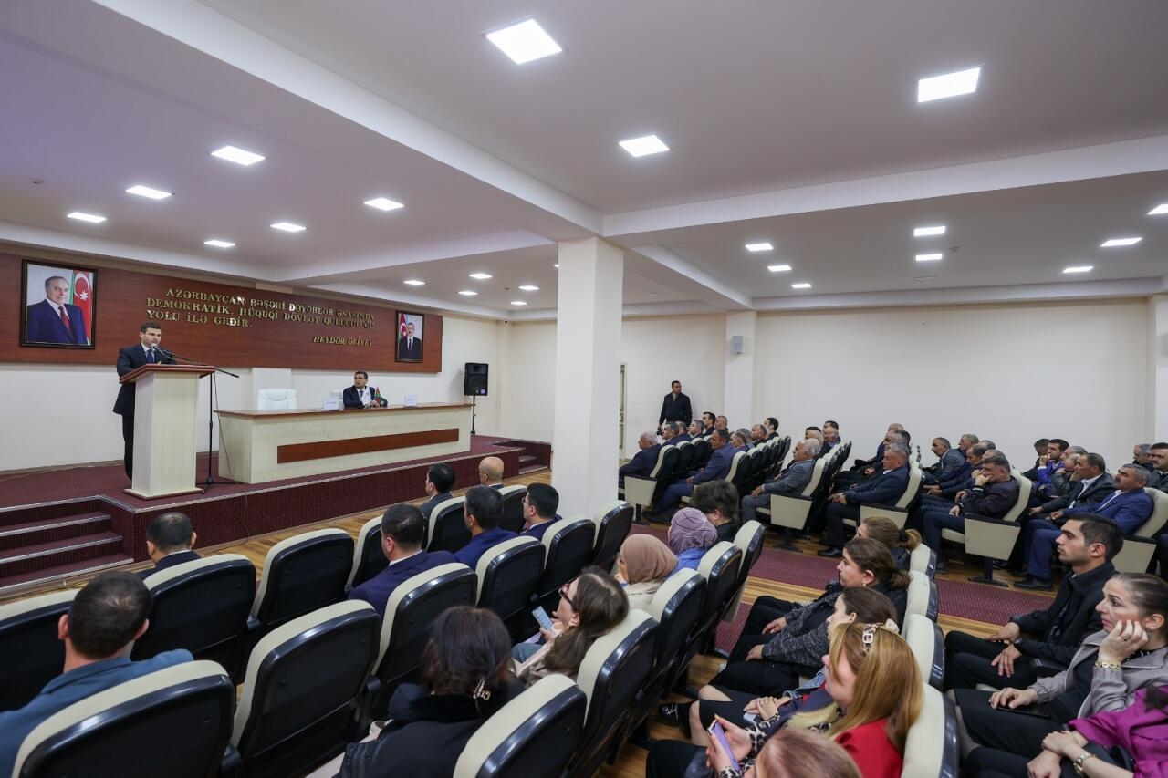 Saatlı rayonunda sahibkarlarla görüş keçirilib - FOTO