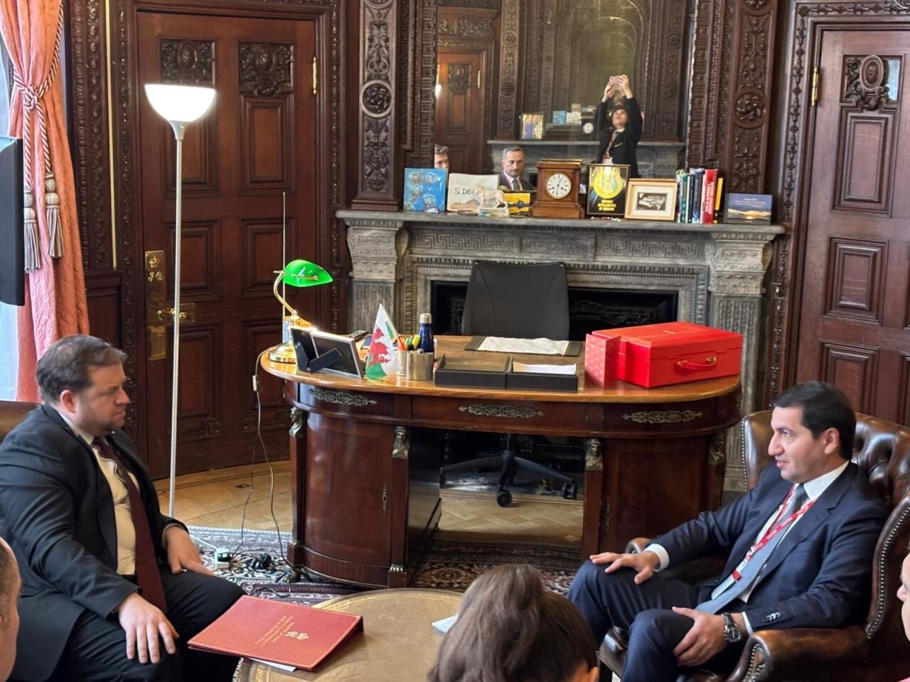 Azərbaycan ilə Böyük Britaniya arasında müdafiə və hərbi əməkdaşlıq əlaqələri müzakirə edildi - FOTO