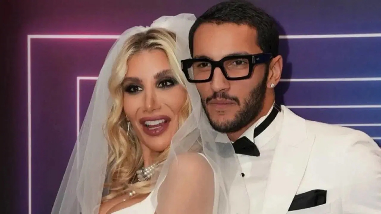 İrem nişanlısından ayrıldı