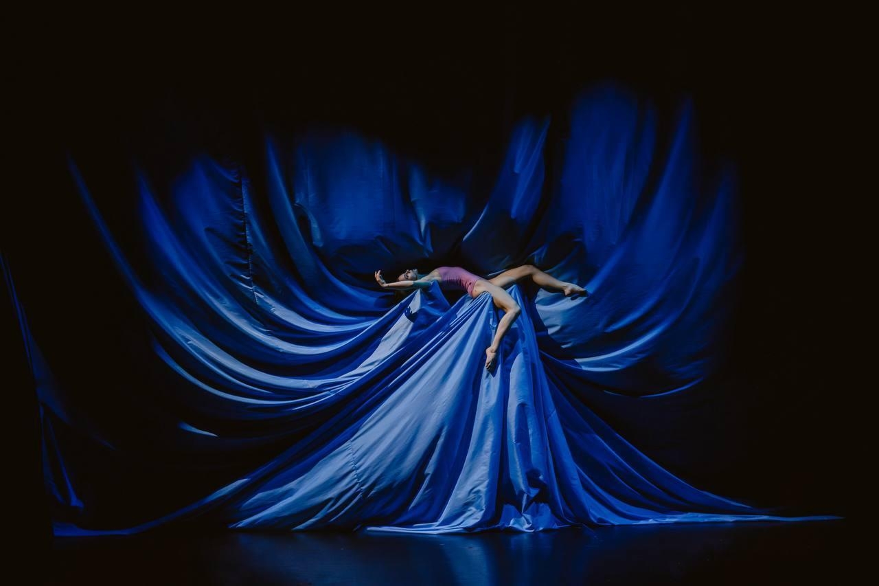 Rober Lepajın ''Hamlet - Danimarka Şahzadəsi'' xoreoqrafik dramı nümayiş etdirildi - FOTO