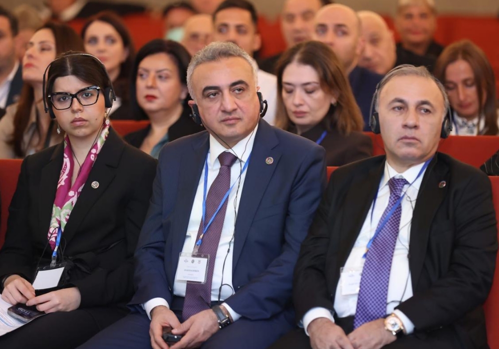 Vəkillər Kollegiyasının nümayəndə heyəti Gürcüstanda beynəlxalq konfransda iştirak edib - FOTO