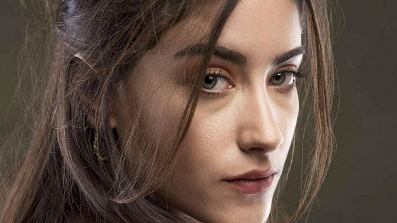 Məşhur aktrisanı LAĞA QOYDULAR: ''Dişləri ağzına böyükdür'' - FOTO