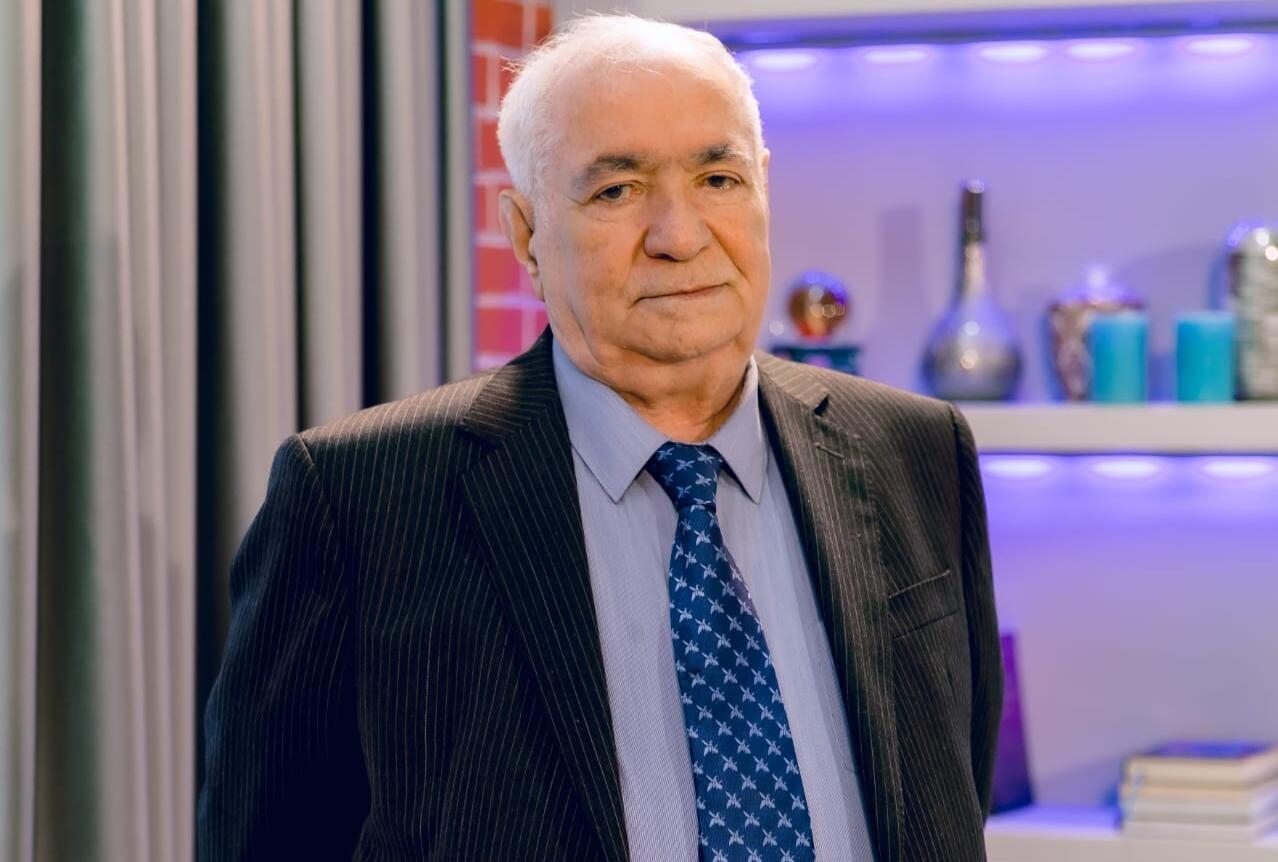 İlham Əliyev Vahid Əzizi  təltif etdi - SƏRƏNCAM