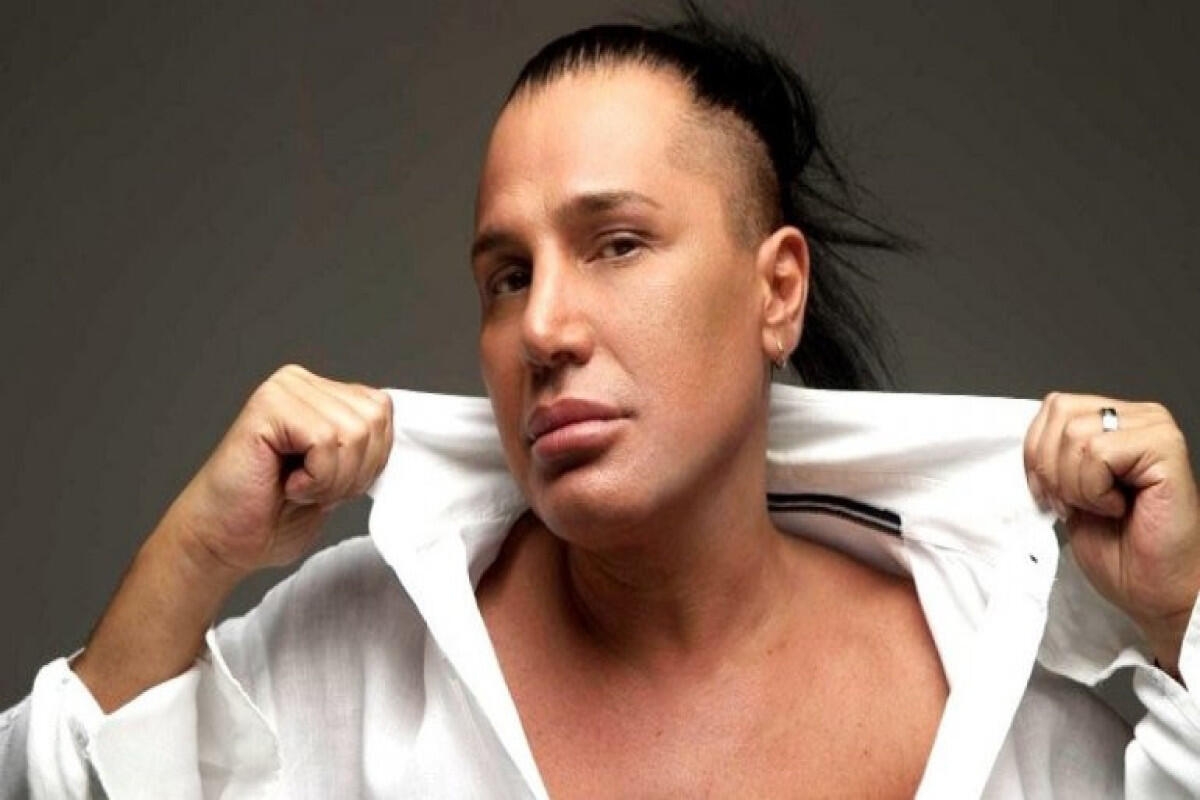 ''Xalq artisti olmağa layiqəm''