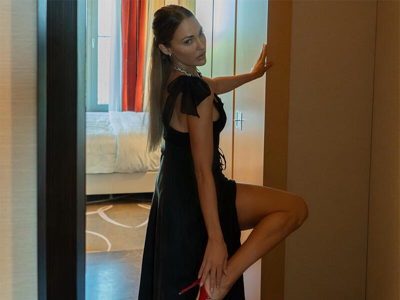 ''Heç vaxt plastik əməliyyat etdirməmişəm''