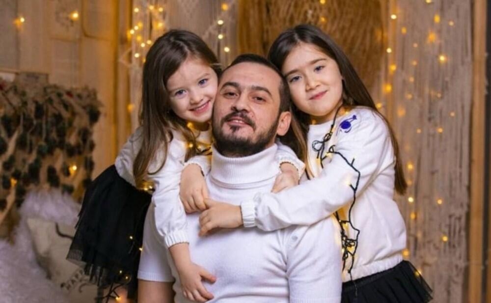 ''Qızlarım deyir ki, sənə ''ata'' deyəndə ətimiz tökülür''