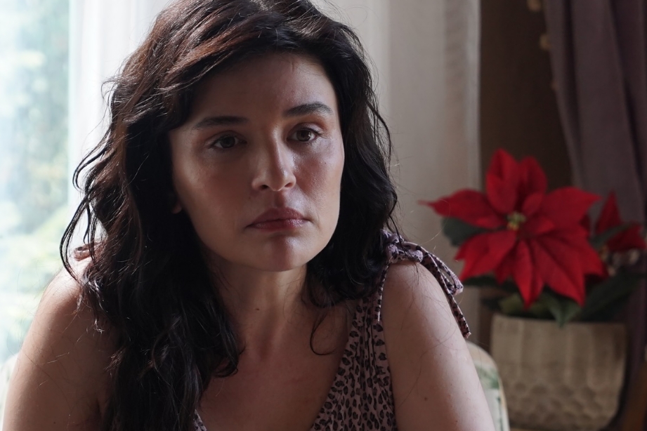 Çəkilişləri başlamadan serialdan ayrıldı