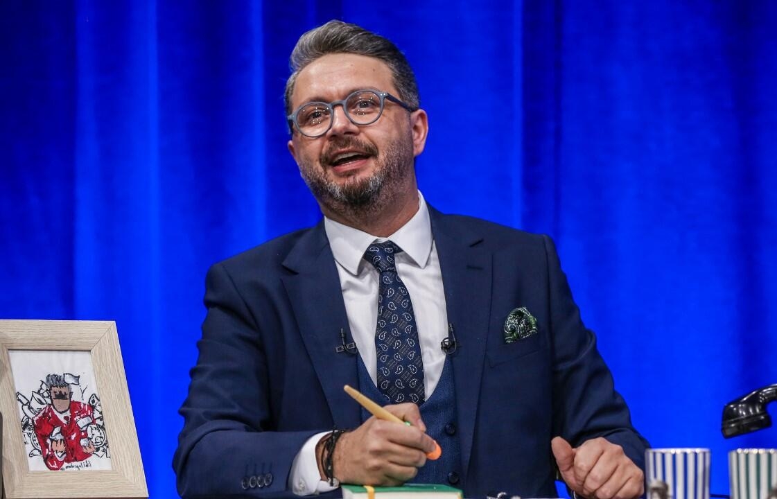 Özündən 16 yaş kiçik fenomenlə sevgilidir - FOTO