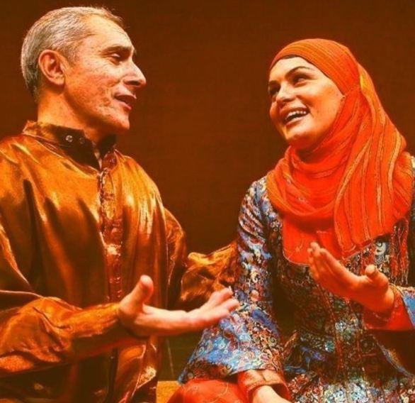 “Dedim ki, mikrofon işləmir, zaldan alqışlar gəldi''