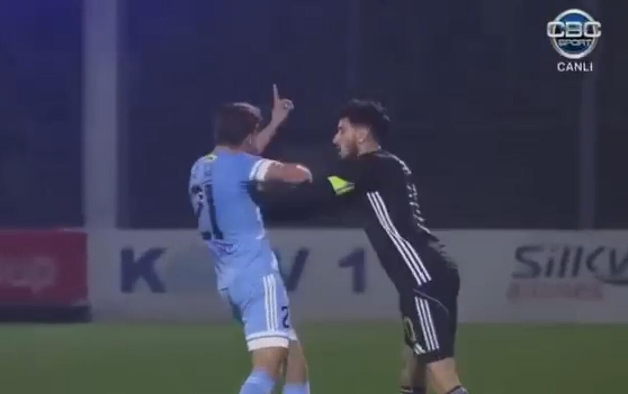 Rəşad Sadıqov Zubirə qırmızı verilməsini istədi - VİDEO - FOTO