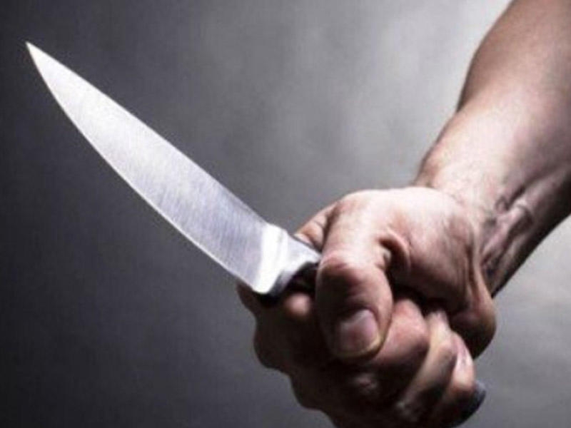 Yerevanda 3 gənc bıçaqlandı