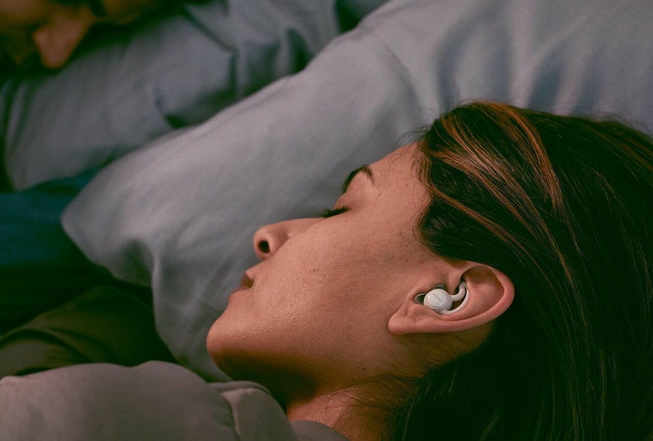 Bu vərdiş ölümcül ola bilər – Niyə qulaqcıqla yatmaq olmaz?