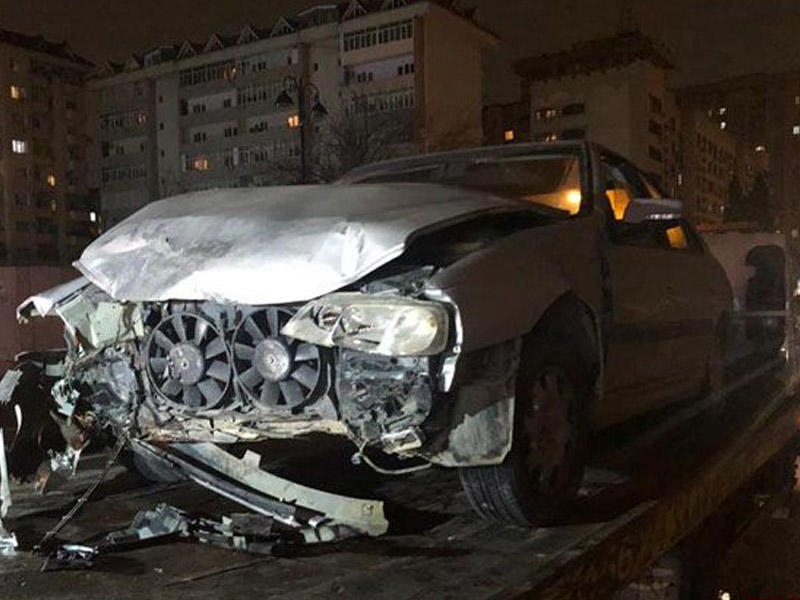 Bakıda Hyundai Peugeot-ya çırpılıb - FOTO