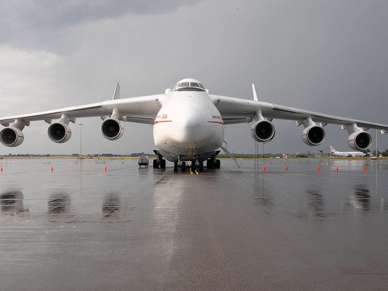 Almaniyada təyyarə bələdçilərinin tətili səbəbindən 170 aviareys ləğv edilib