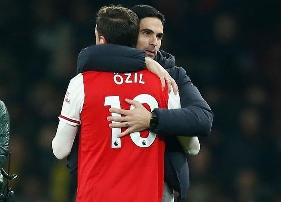 ''Məsut Özil 18 ayda ilk dəfə gülürdü''