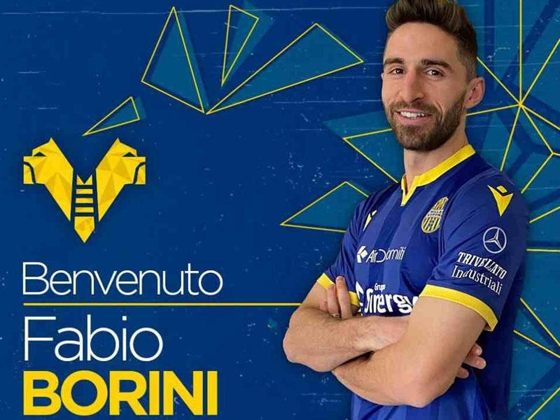 ''Milan''dan ayrıldı, ''Verona''ya keçdi