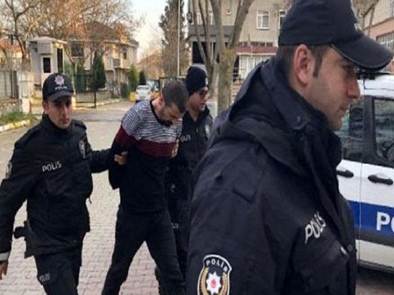 86 manata görə birini öldürdü, digərini ağır yaraladı