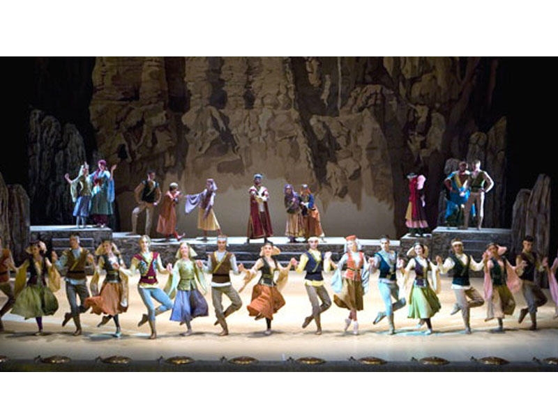 Opera və Balet Teatrında 
