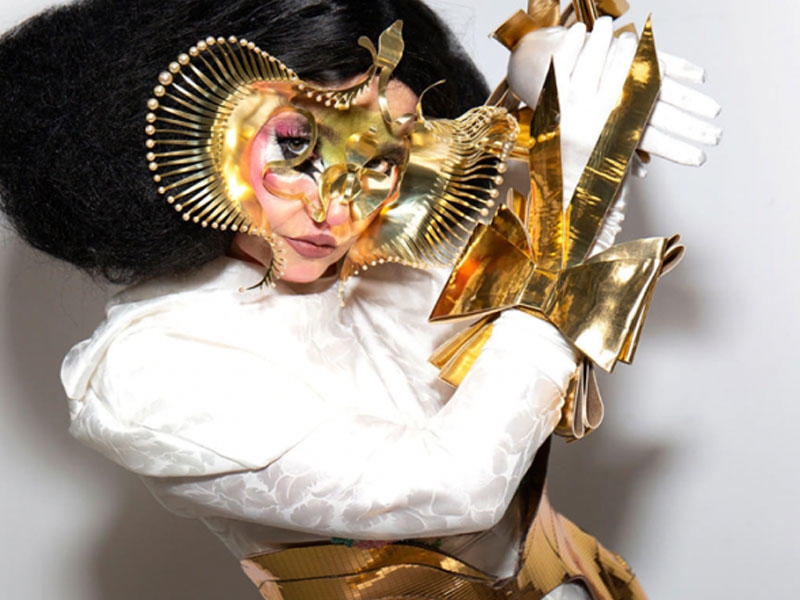 Björk və Microsoft əməkdaşlığa hazırlaşır – süni intelektlə musiqi yaradılacaq