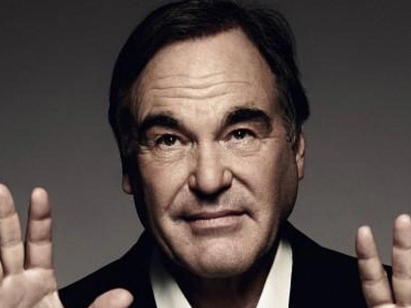 Amerikalı rejissor Oliver Stone, ABŞ-ın ''şər güvvəsinə'' çevrildiyini düşünür