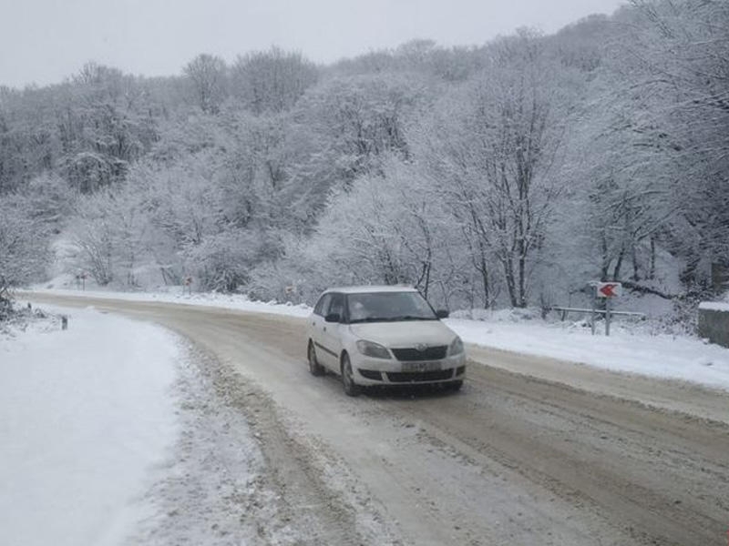 Şimal bölgəsində qarın hündürlüyü 43 sm-ə çatıb, temperatur mənfi 15 dərəcəyədək enib - FOTO