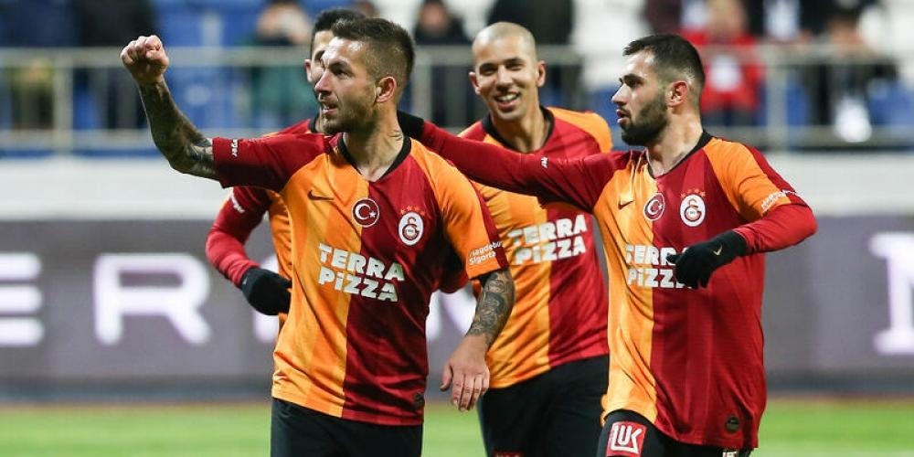 ''Qalatasaray'' səfərdə ''Kasımpaşa''nın qapısından üç cavabsız qol keçirib