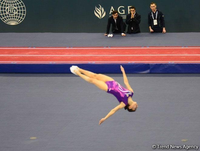 Azərbaycan gimnastı Selcan Maqsudova Dünya Kubokunda öz proqramını təqdim edib - FOTO