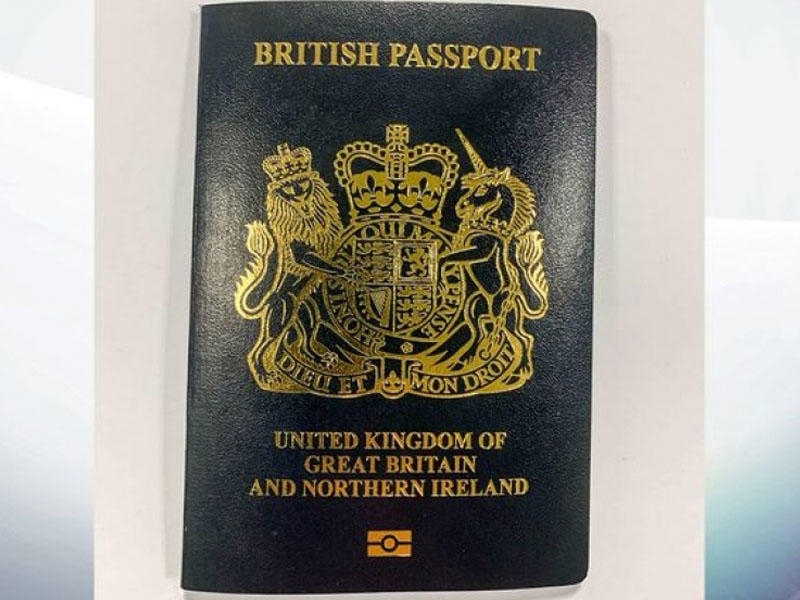 Böyük Britaniyada yeni pasportlar veriləcək